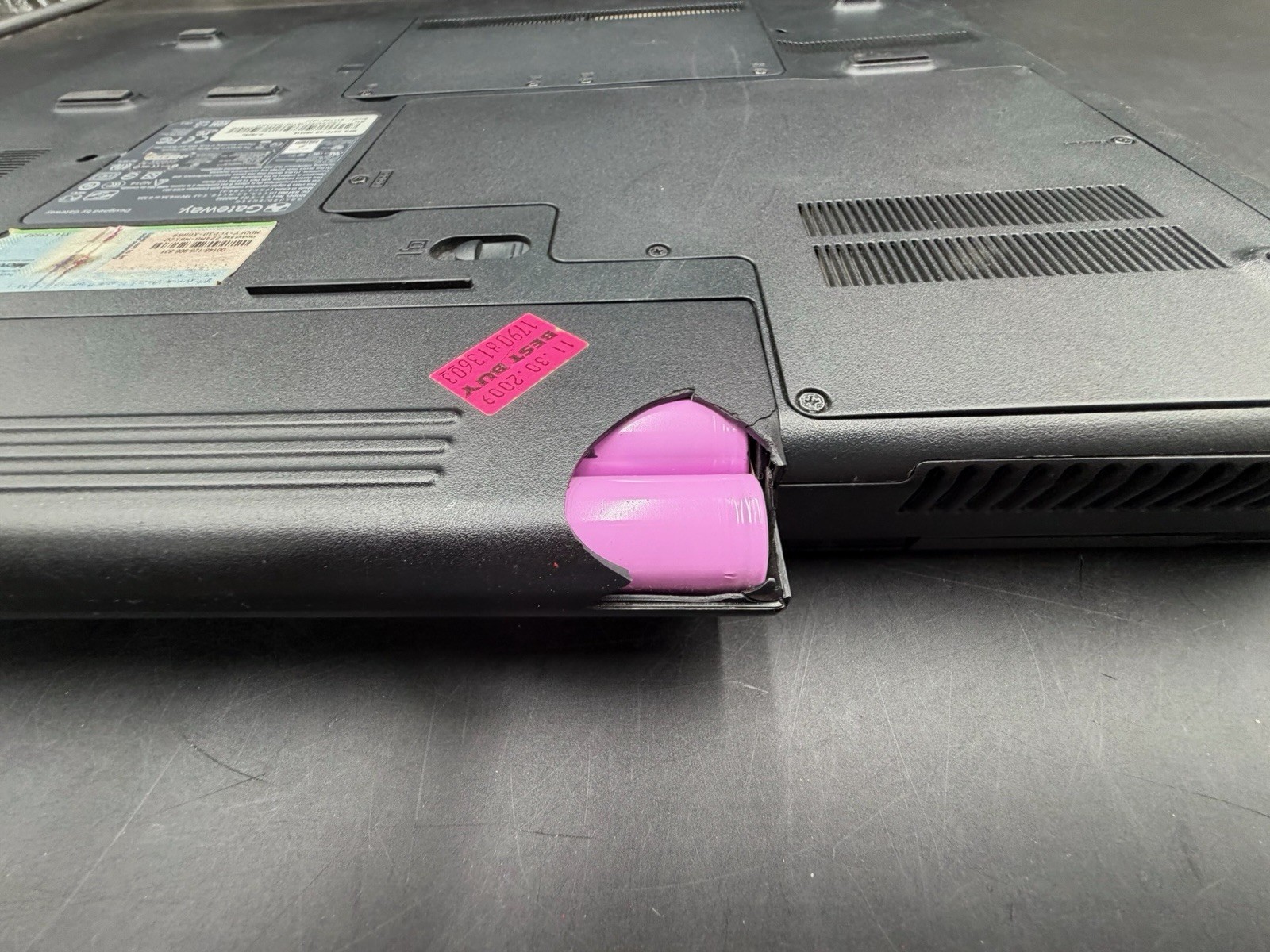 Black And Orange Gateway MS2252 Laptop Microsoft Intel