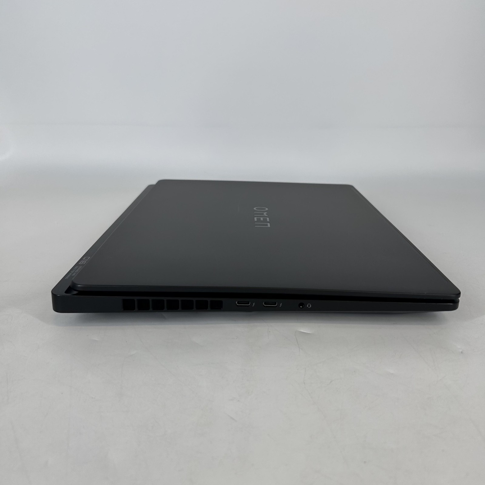HP Omen Max 16 165Hz FHD+ 2.4 GHz Ultra 7 255HX 32GB 1TB SSD RTX 5070 Very Good