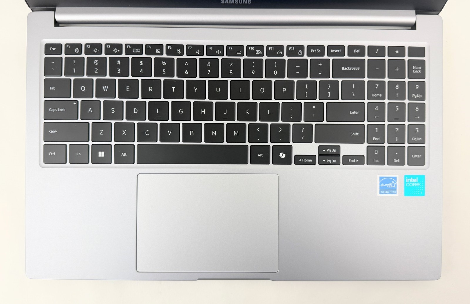 Samsung Galaxy Book4 15.6″ FHD Core 7-150U 16GB 512GB SSD W11H NP750XGK-KS2US