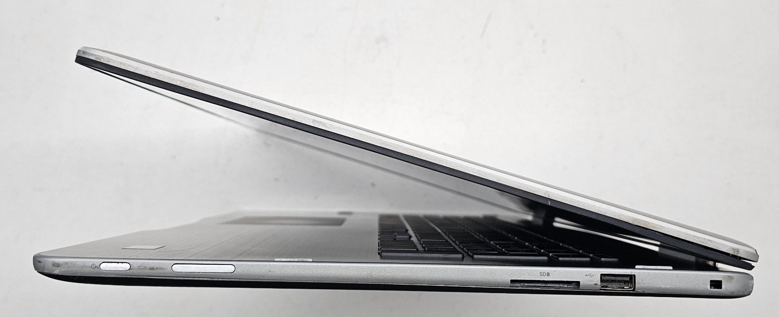 DELL Inspiron 17-7778 Laptop Intel Core i7-6500U 12GB Ram NO HD/OS (FL)