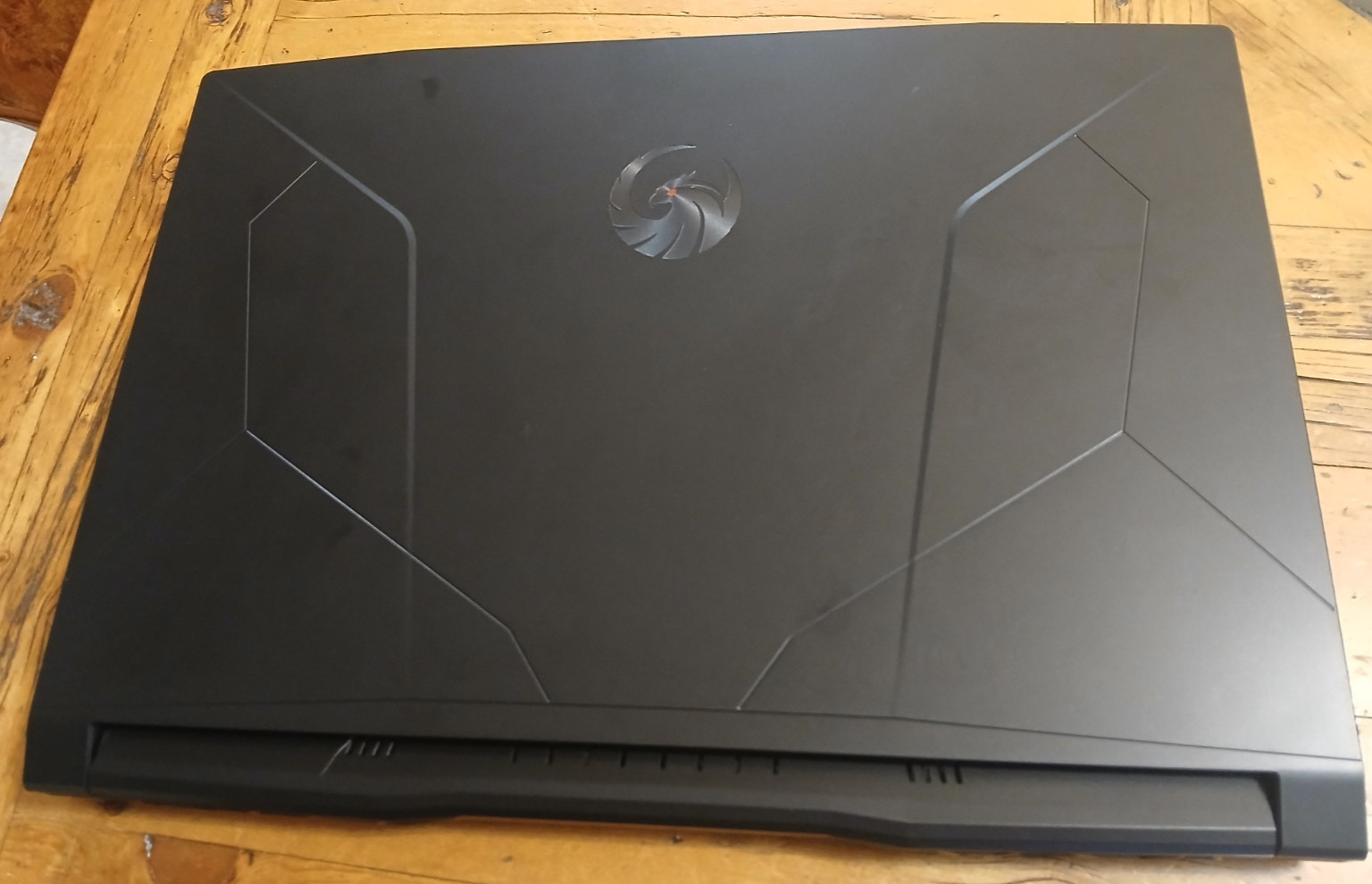 MSI Bravo 15 C7V Gaming Laptop, AMD Ryzen 5 W/ Radeon, RTX 4050, 16GB/500GB