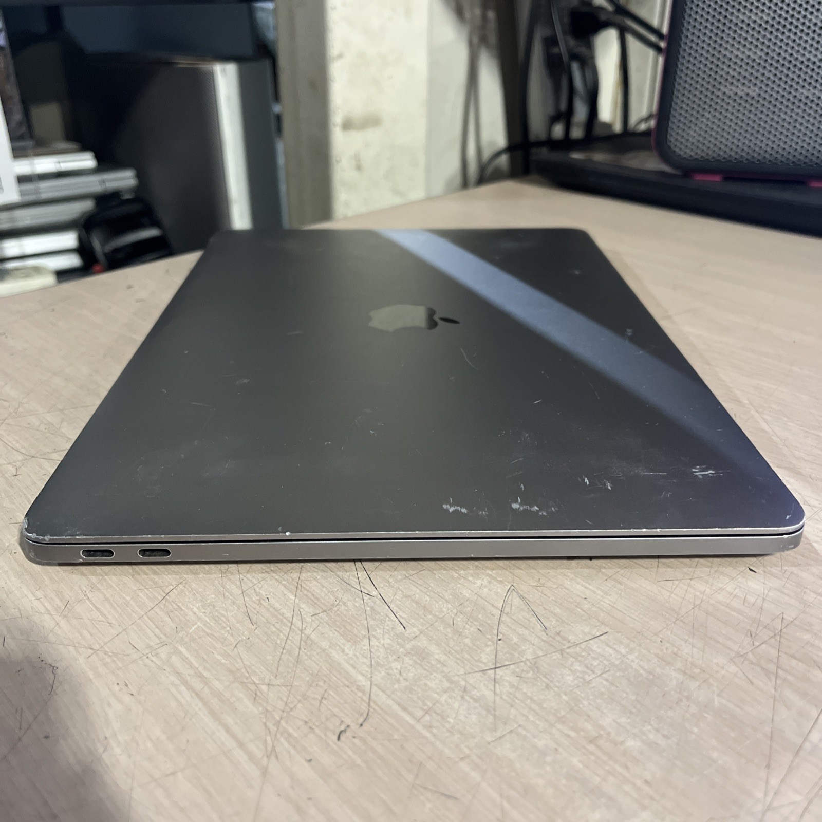 APPLE MACBOOK PRO 13″ MID-2017 CORE I5-7360U 2.3GHZ 8GB RAM 256SSD