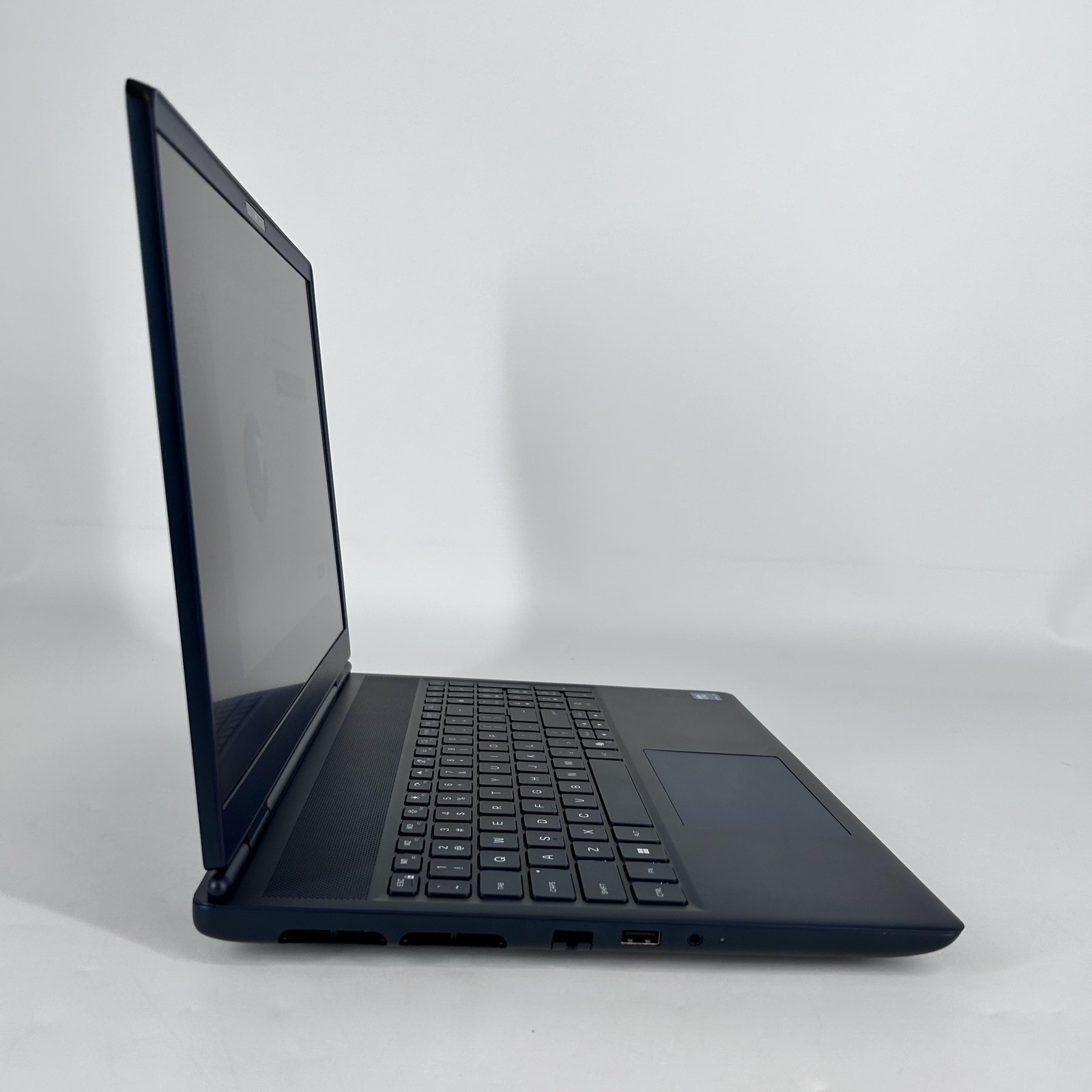 Dell Alienware 16X Aurora 240Hz QHD+ 2.7 GHz Ultra 9 275HX 32GB 1TB SSD RTX 5060