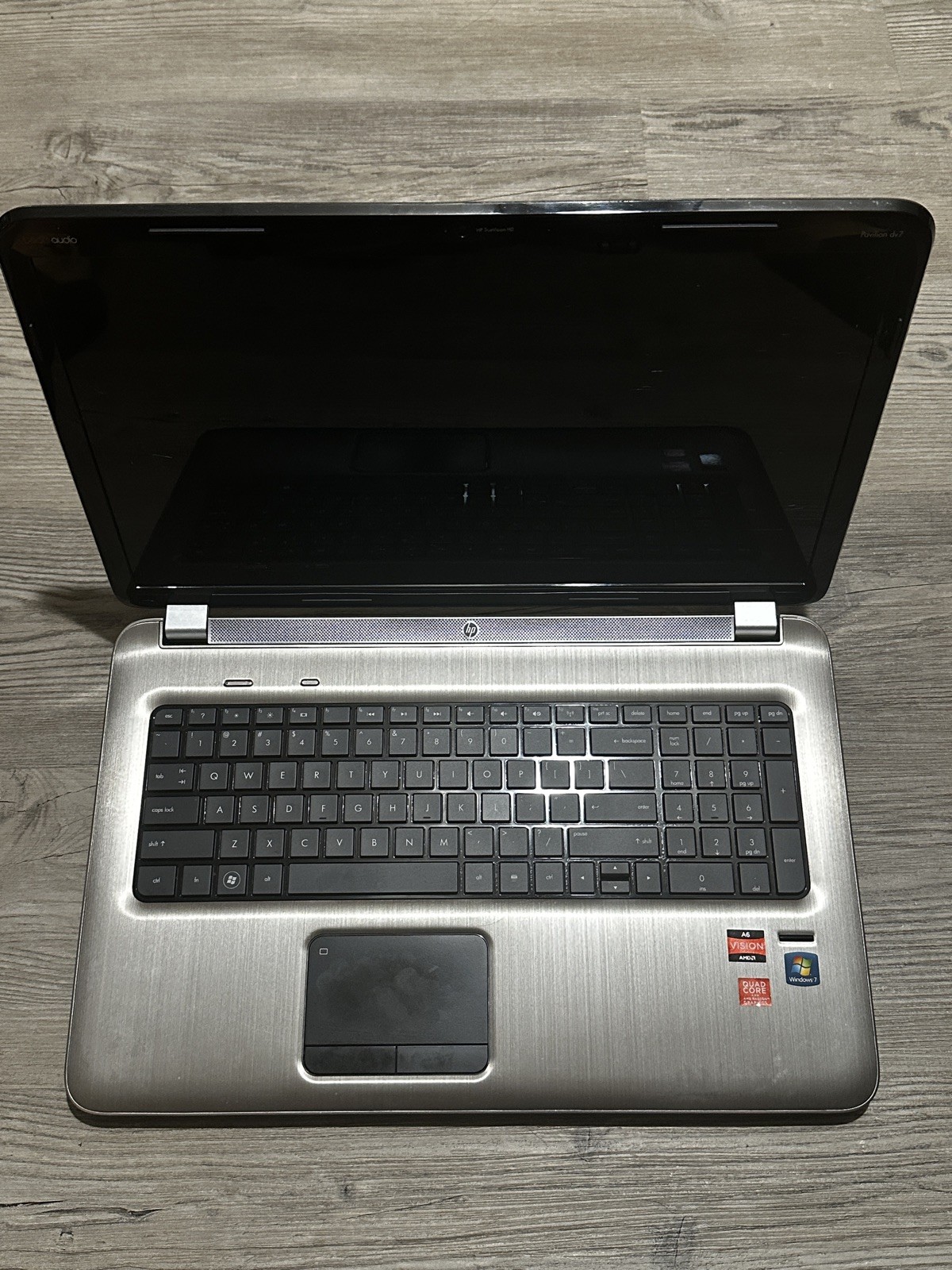HP PAVILION DV7 AMD A6-3400M APU RADEON HD GRAPHICS 1.40GHz WIN7 8GB RAM 680GBHD