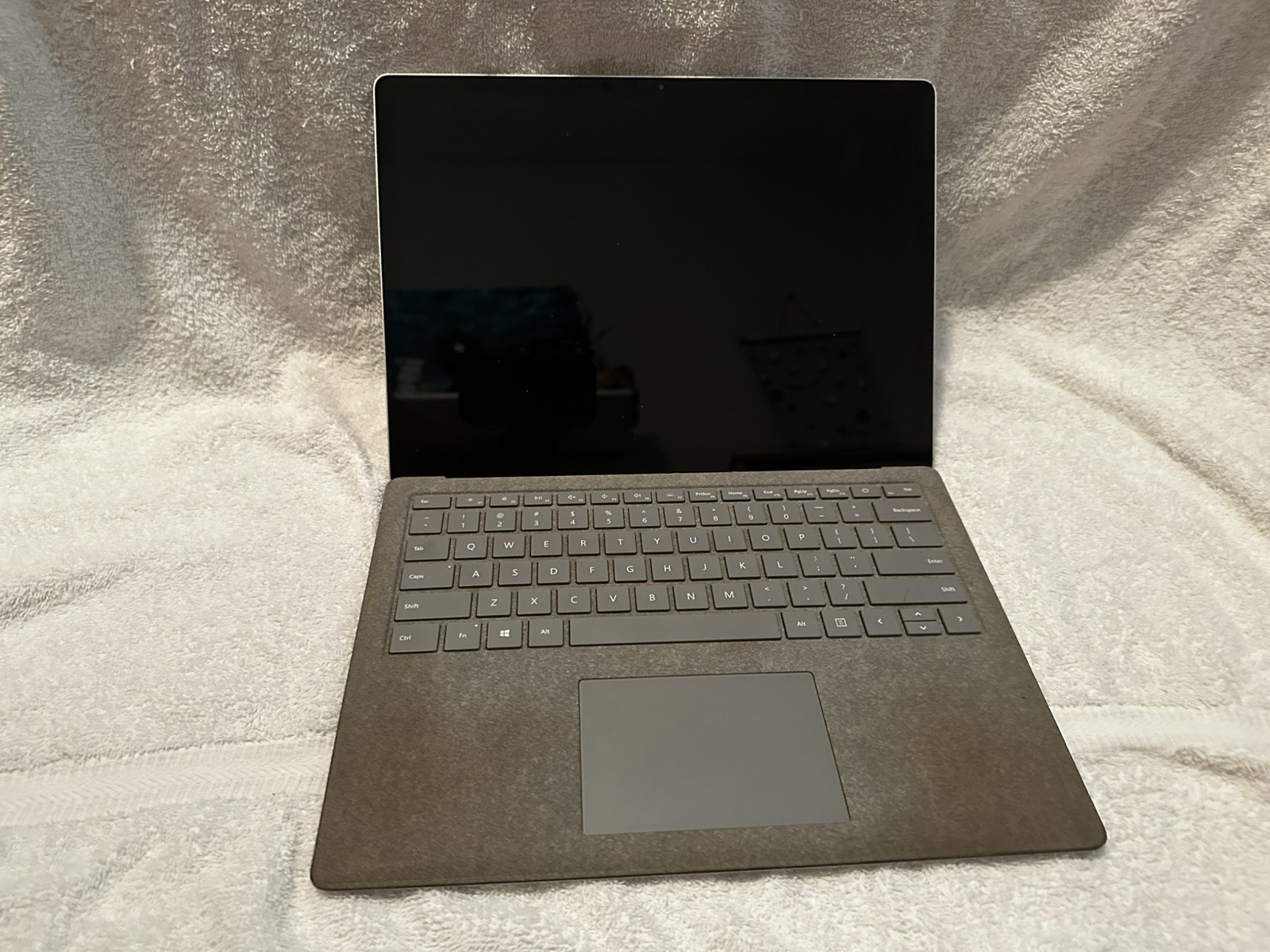 Microsoft Surface Laptop i7-8650U 16GB 1TB SSD Windows 11 Home Touch