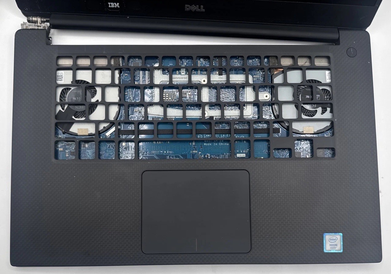 Dell Precision 5520 15.6″ Xeon E3-1505M No RAM/HDD/SSD/OS! NO KYBD! READ! AS IS