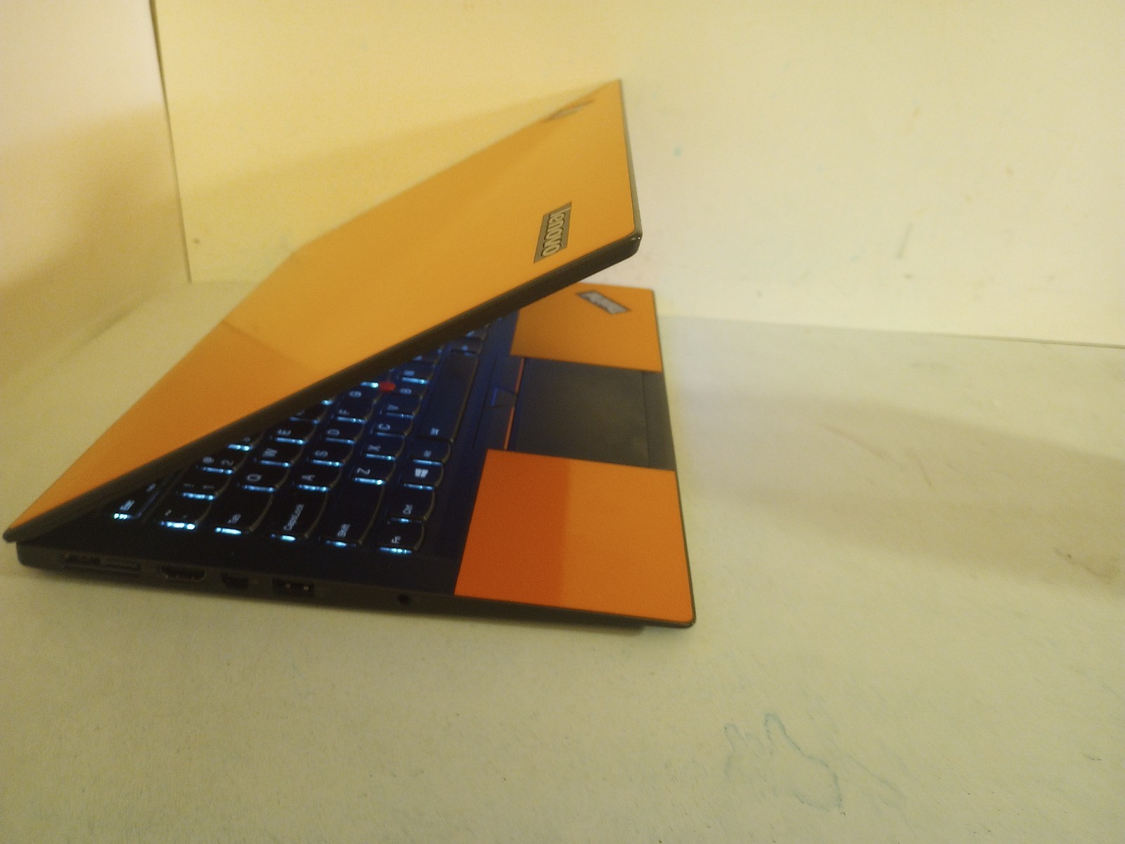 SUPER! FAST&SLIM ORANGE LENOVO i5 2.7GHz,8G RAM 256G SSD WIN11 PRO,CAM
