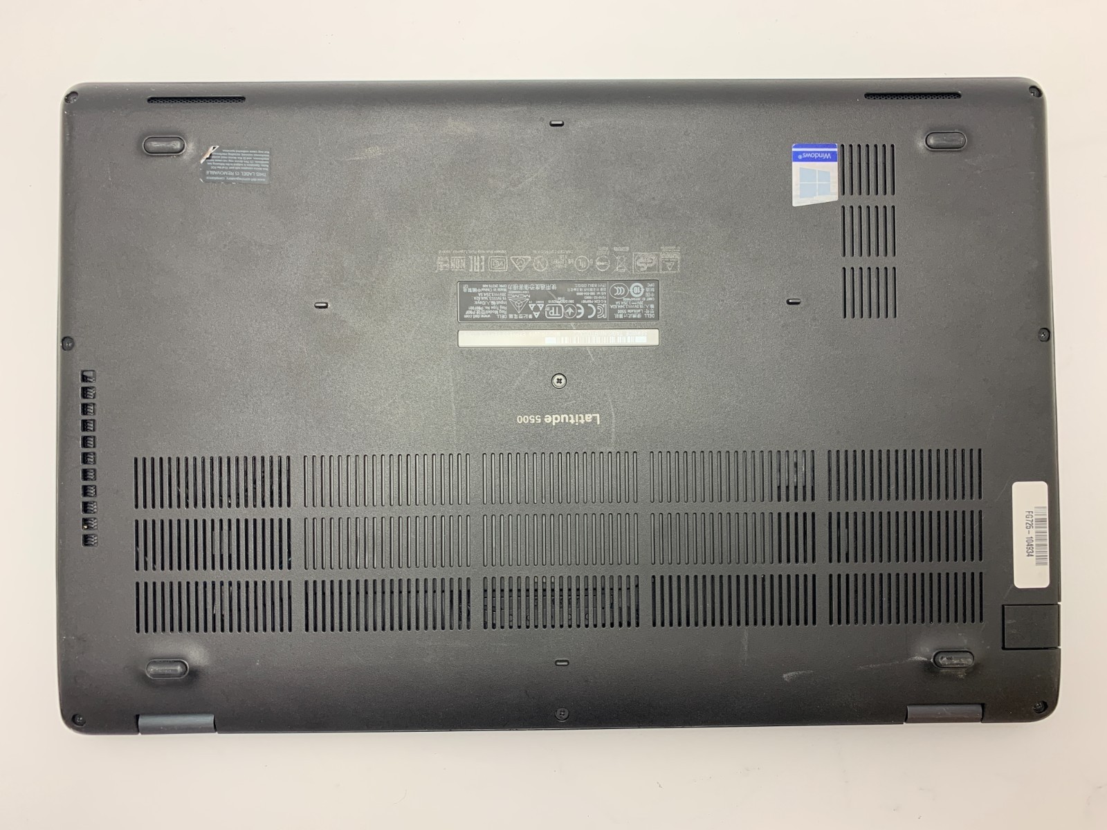 Dell Latitude 5500 | i7-8665U | 16GB RAM | 256GB SSD | LINUX | SCREENBURN
