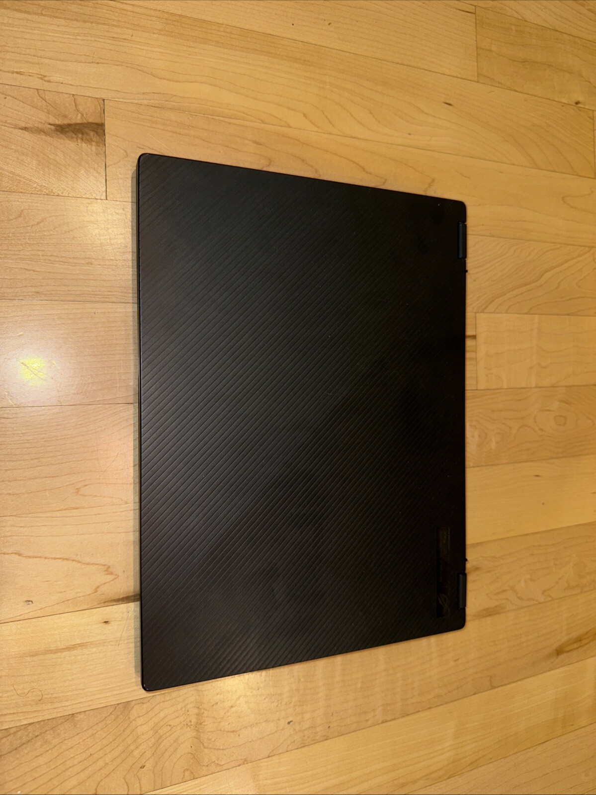 Asus ROG Flow Gaming Laptop X13 Ryzen 9 6900HS/16GB RAM/1TB SSD/RTX3050 Win11