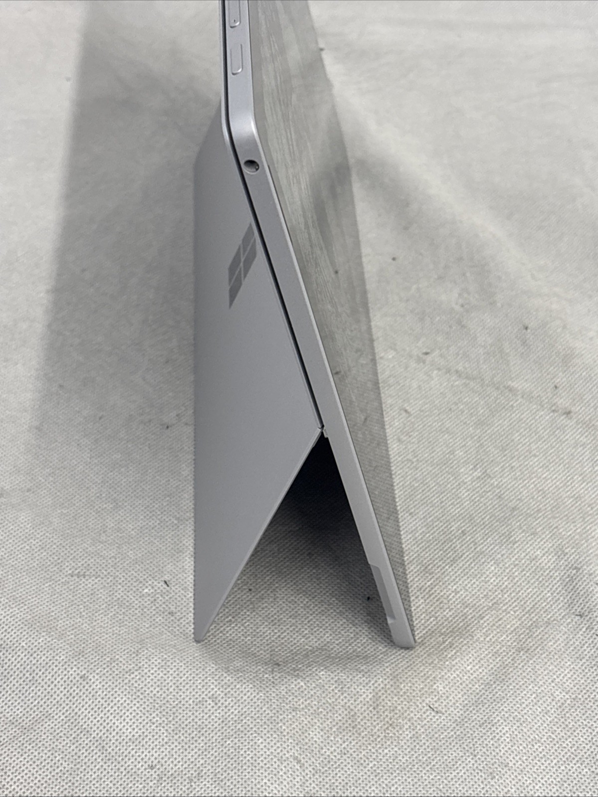 Microsoft Surface Pro 5 (1807, 128GB, Intel i5 7th, 4GB) Cellular – Platinum