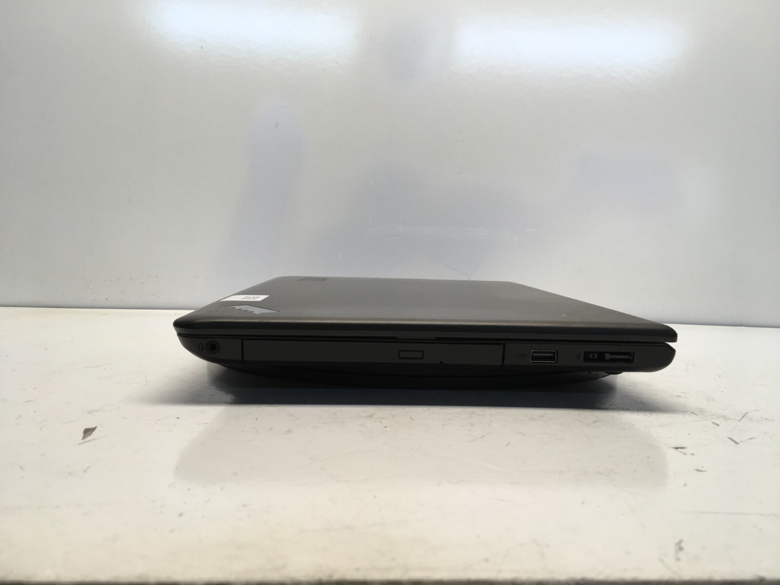 Lenovo ThinkPad E550 Intel i3-4005U 1.7GHz 4 GB NO HDD