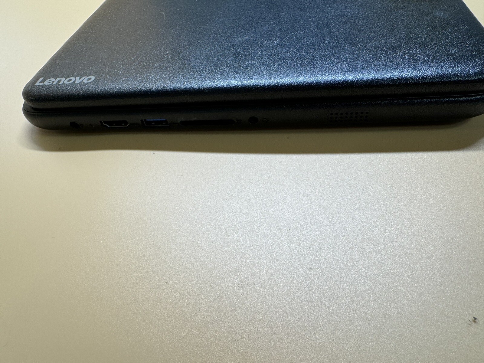 Lenovo N42-20 Chromebook (Black) FOR PARTS!! – 4GB RAM