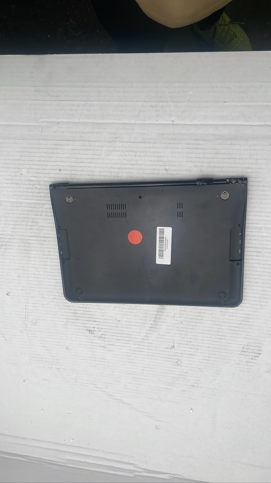 Samsung Series 9 NP900X3A 13.3″ Laptop Black For Parts or Repair