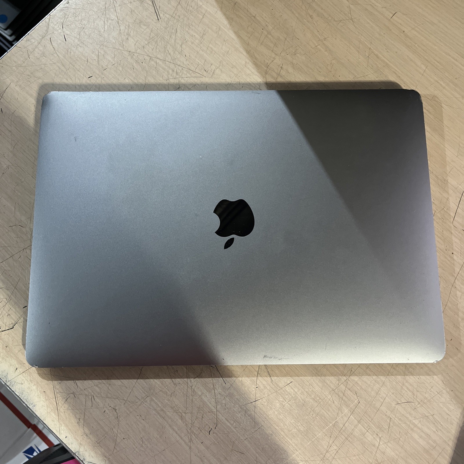 APPLE MACBOOK AIR 13″ SCISSOR, 2020 CORE I3-1000NG4 1.1GHZ 8GB RAM 256SSD ‘