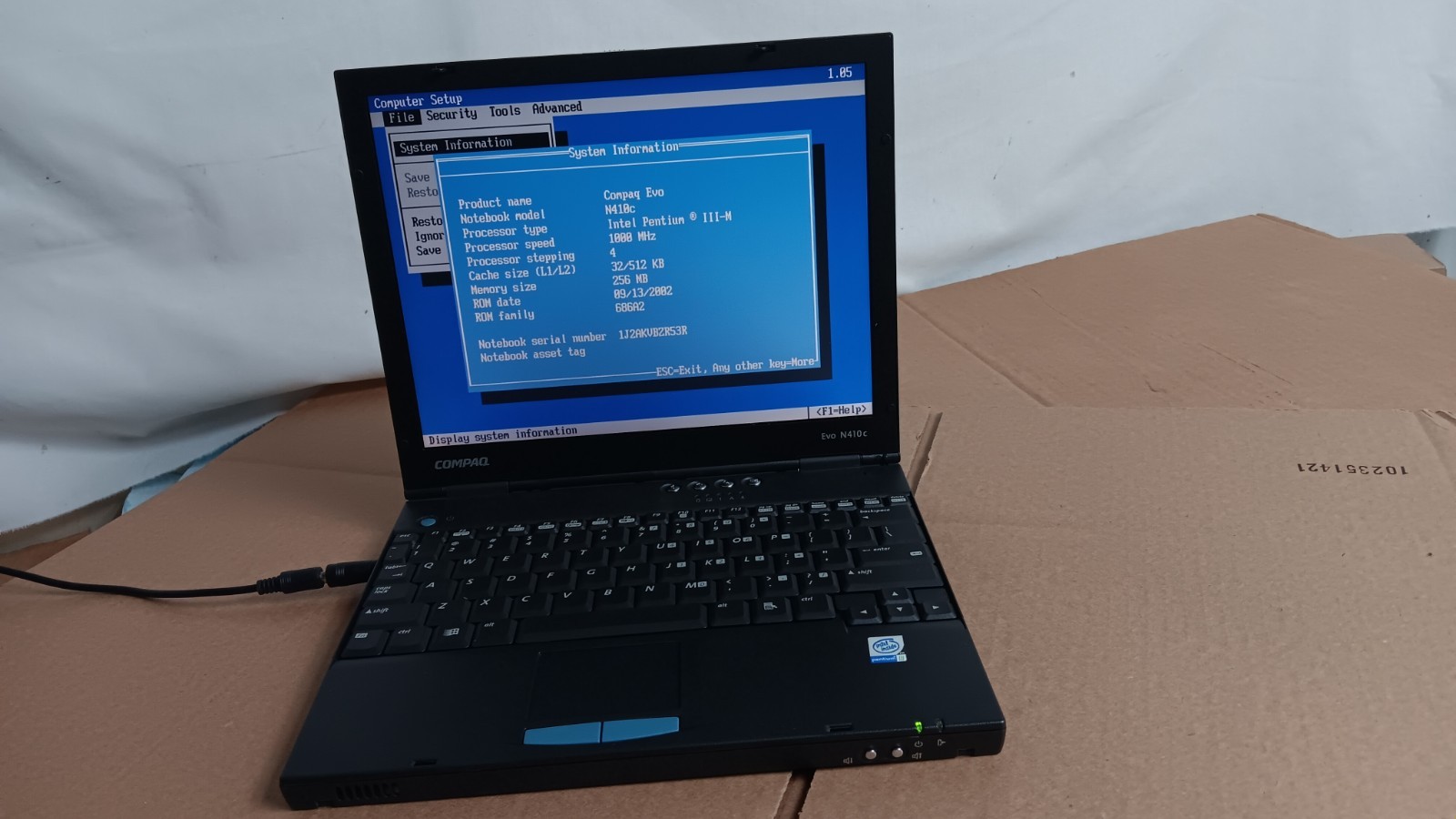 Vintage Compaq Evo N410c Retro Laptop Pentium III-M @ 1 GHz 12″ LCD Screen + AC