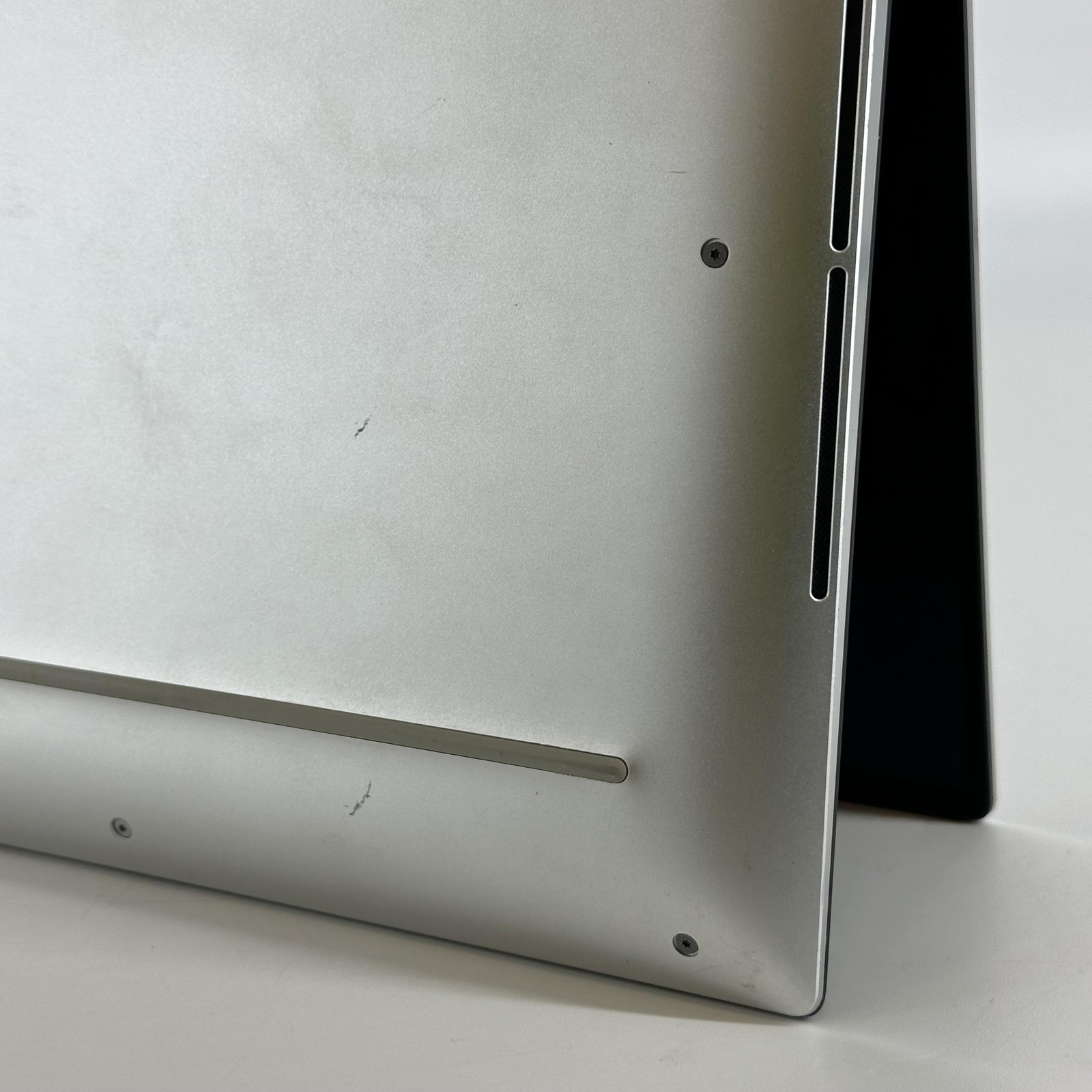 Dell XPS 15 9510 4K+ TOUCH i9-11900H 2.40GHz 32GB 1TB SSD RTX 3050 Ti Good