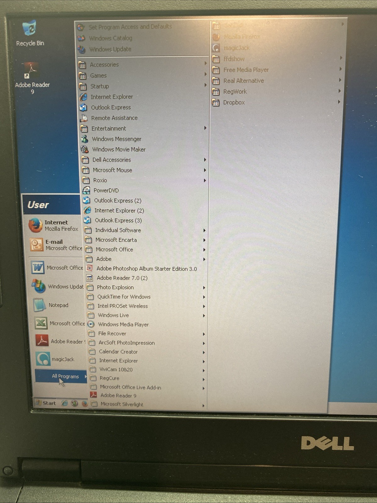 Dell Inspiron B120 XP Home OS 1.5 GHz 40 Gb Hdd 2gb Ram Cd/dvd Charger/battery