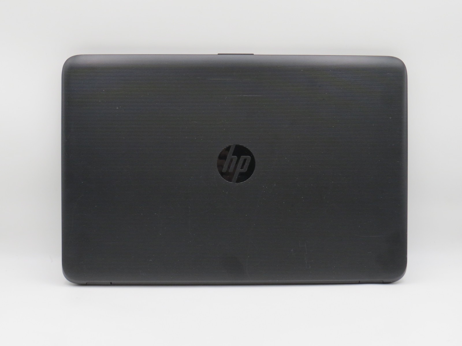 HP Notebook 15 i5-6200U @ 2.3GHz 8GB DDR4 256GB SSD 15.6″ No OS