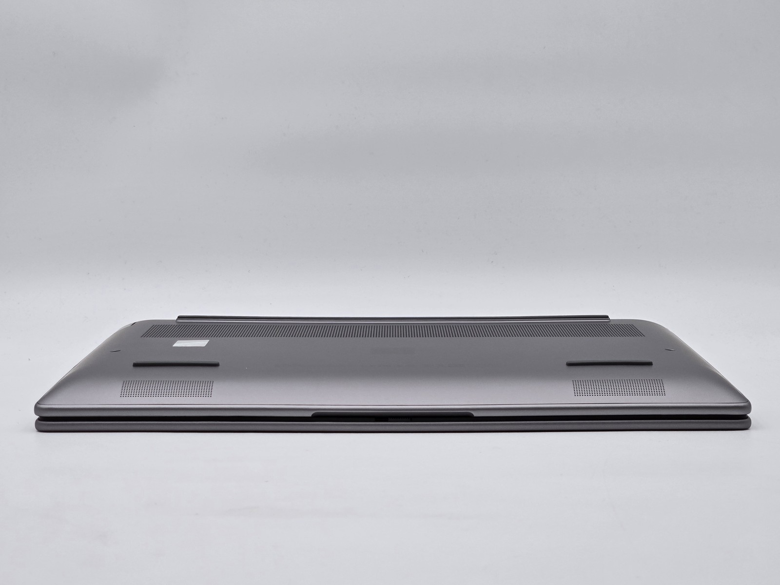 HP ZBook 8 G1i 14 Ultra 7 265H RTX 500 Ada 32GB 1TB W11P Grade B