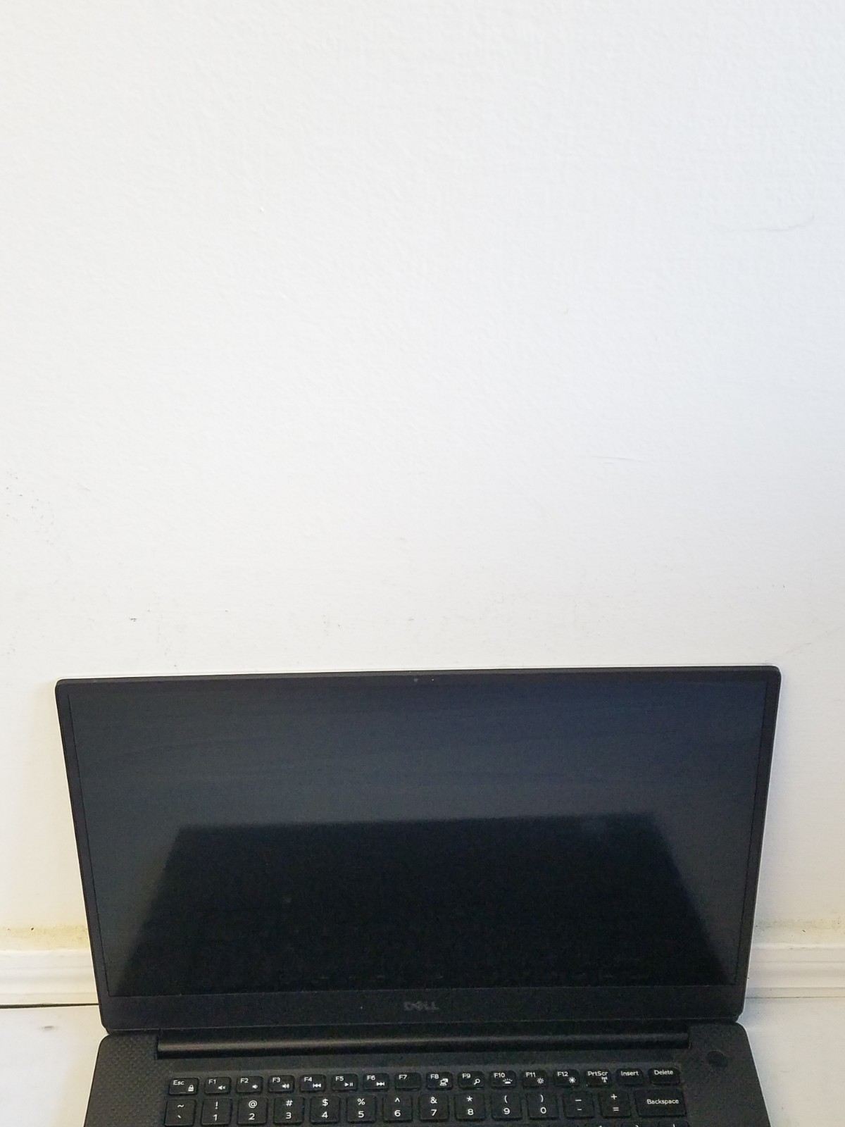 Dell Precision 5540 Laptop – Intel i9 Gen 9 – 32GB RAM – 240GB SSD – Windows 10