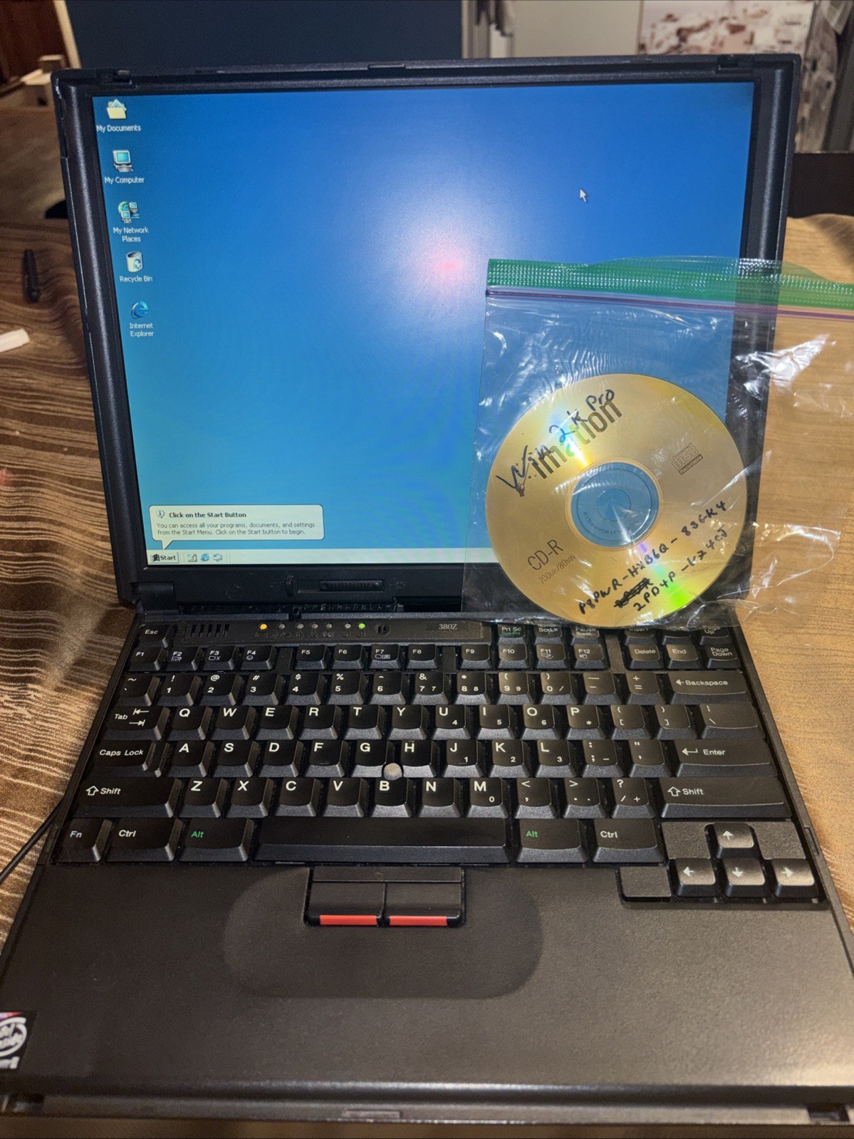 IBM ThinkPad 380Z Pentium II Floppy CD PCMCIA Cards, 96MB 2gig HD With Charger