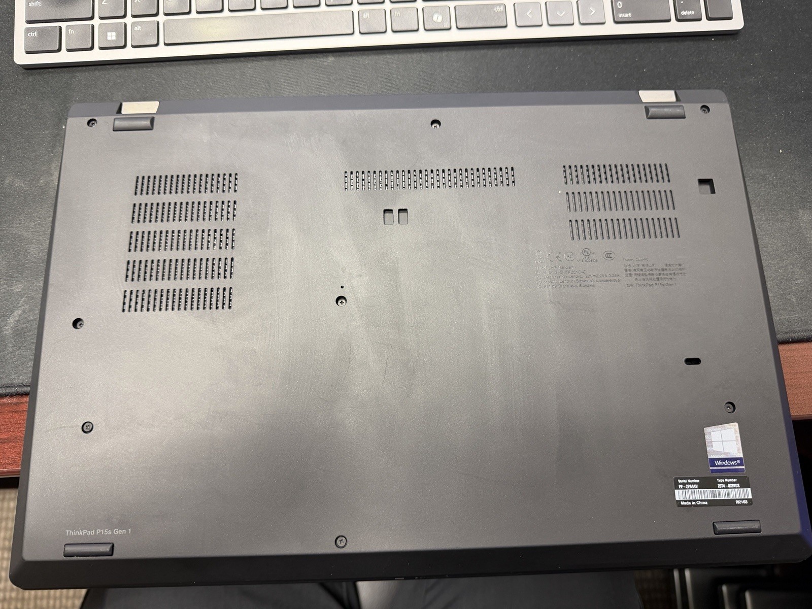 Lenovo ThinkPad P15s Gen 1 | i7-10510U | 32GB RAM | 512GB SSD | Quadro P520 |