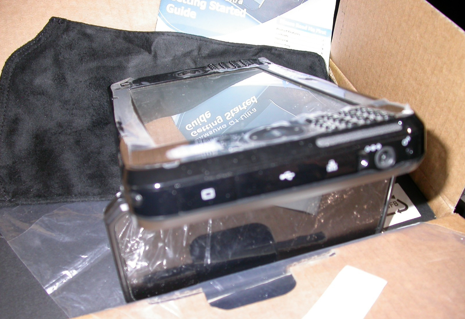 Samsung Q1 ULTRA Handheld PC Pentium M 1GB RAM 60GB HDD Retro RARE WinXP 4BOOTS