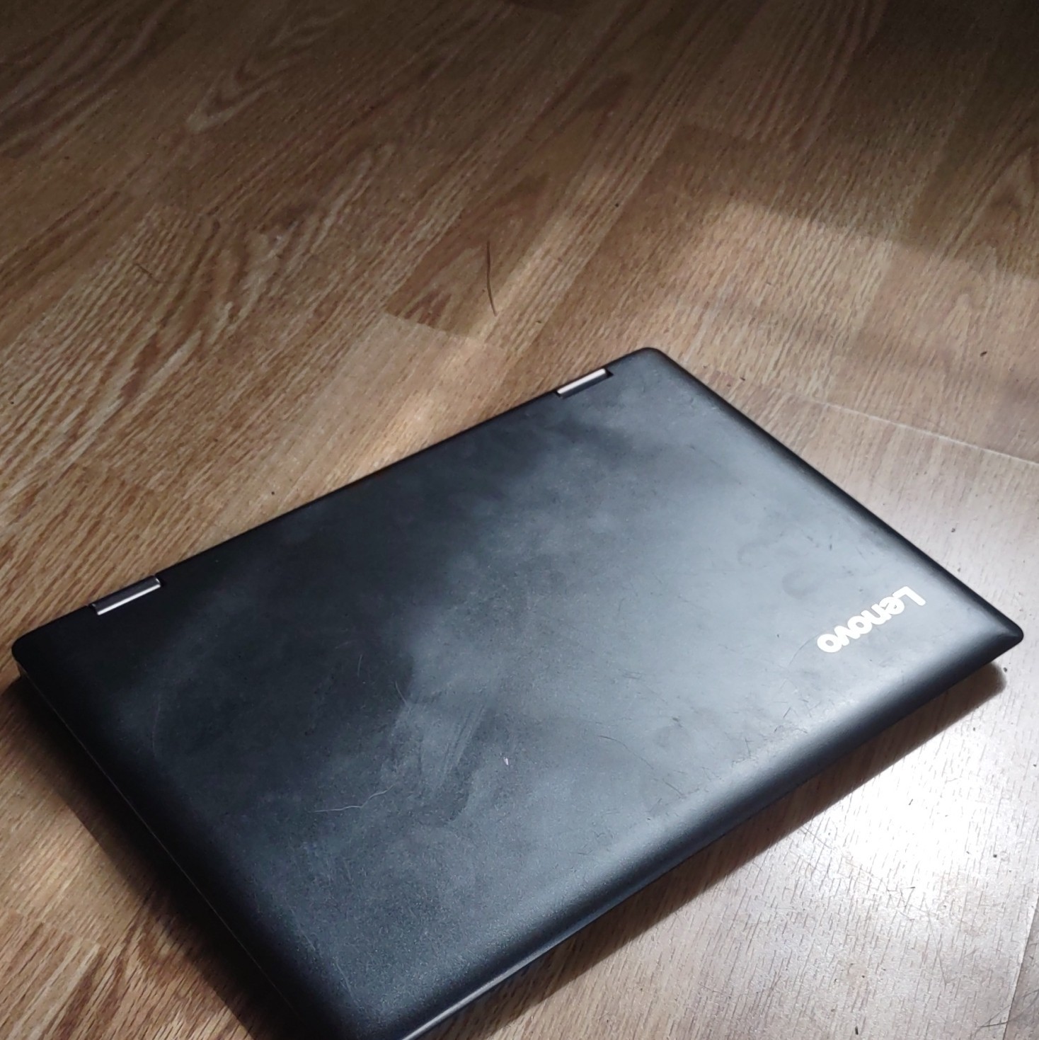 Lenovo Flex 11 2-in-1 Touchscreen 11.6in Celeron 4GB eMMC Win10 Black