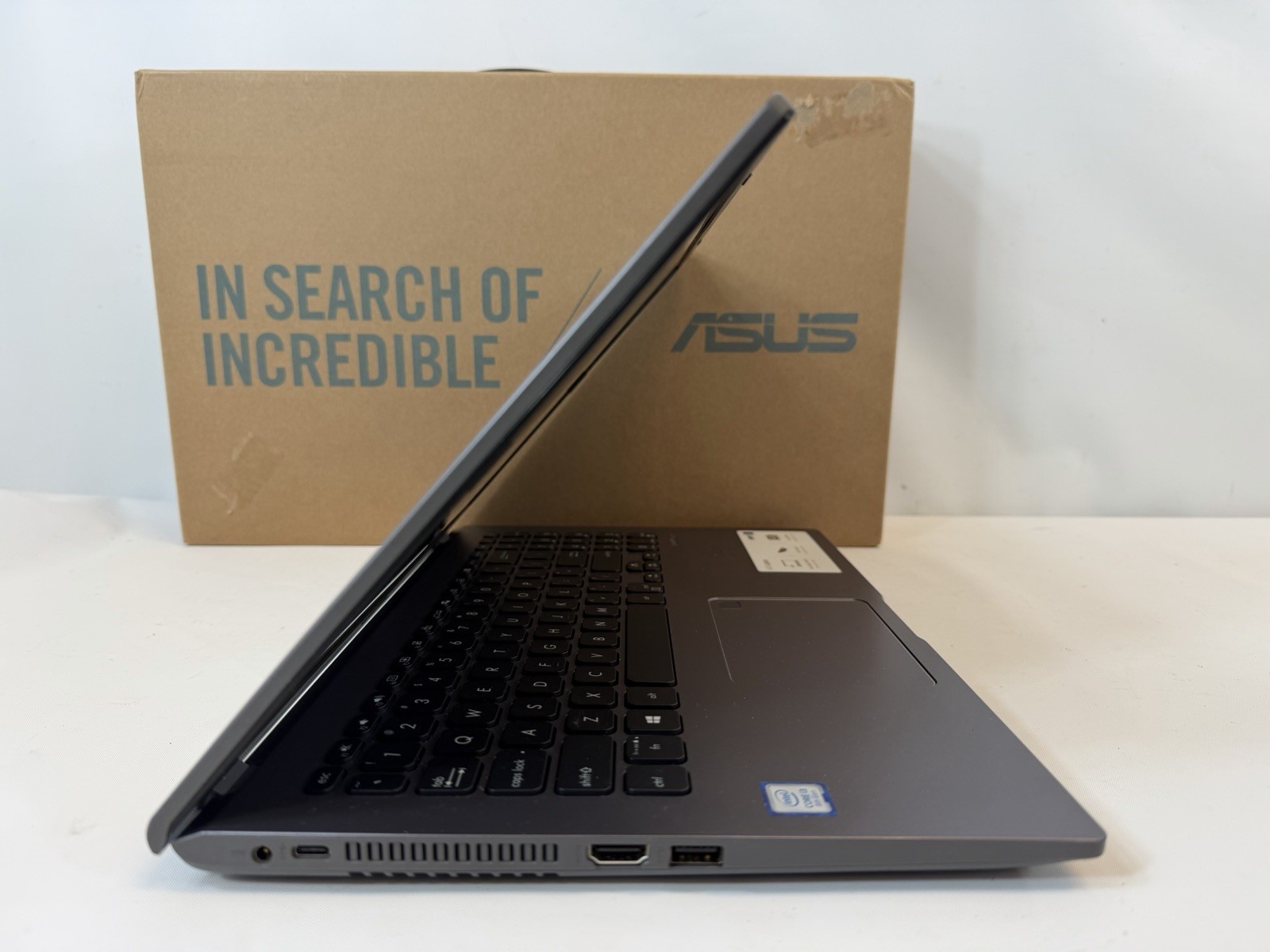 ASUS Vivobook X509FA-RH3 15″ Intel i3-8145U 8GB DDR4 512GB SSD Windows 11 Home
