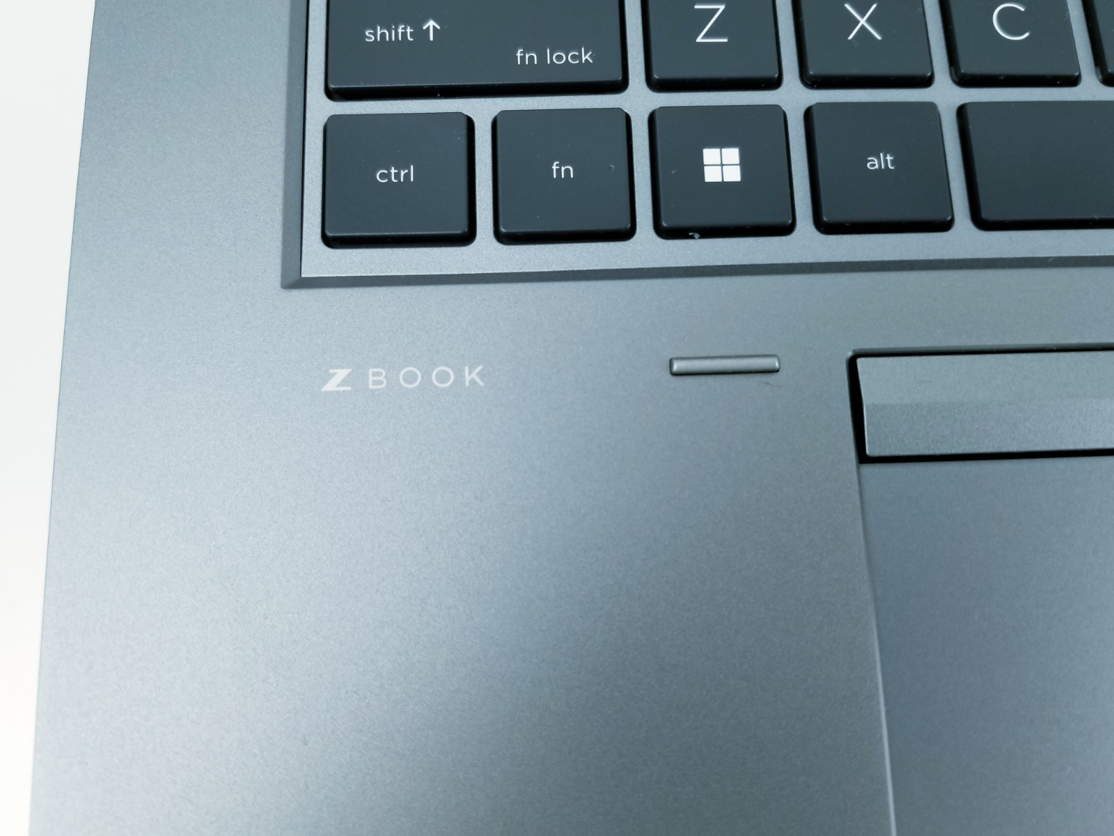 HP Zbook Fury G8 17.3inch Core i7-11850H 16GB 715GB NVMe RTX A4000 8GB GPU