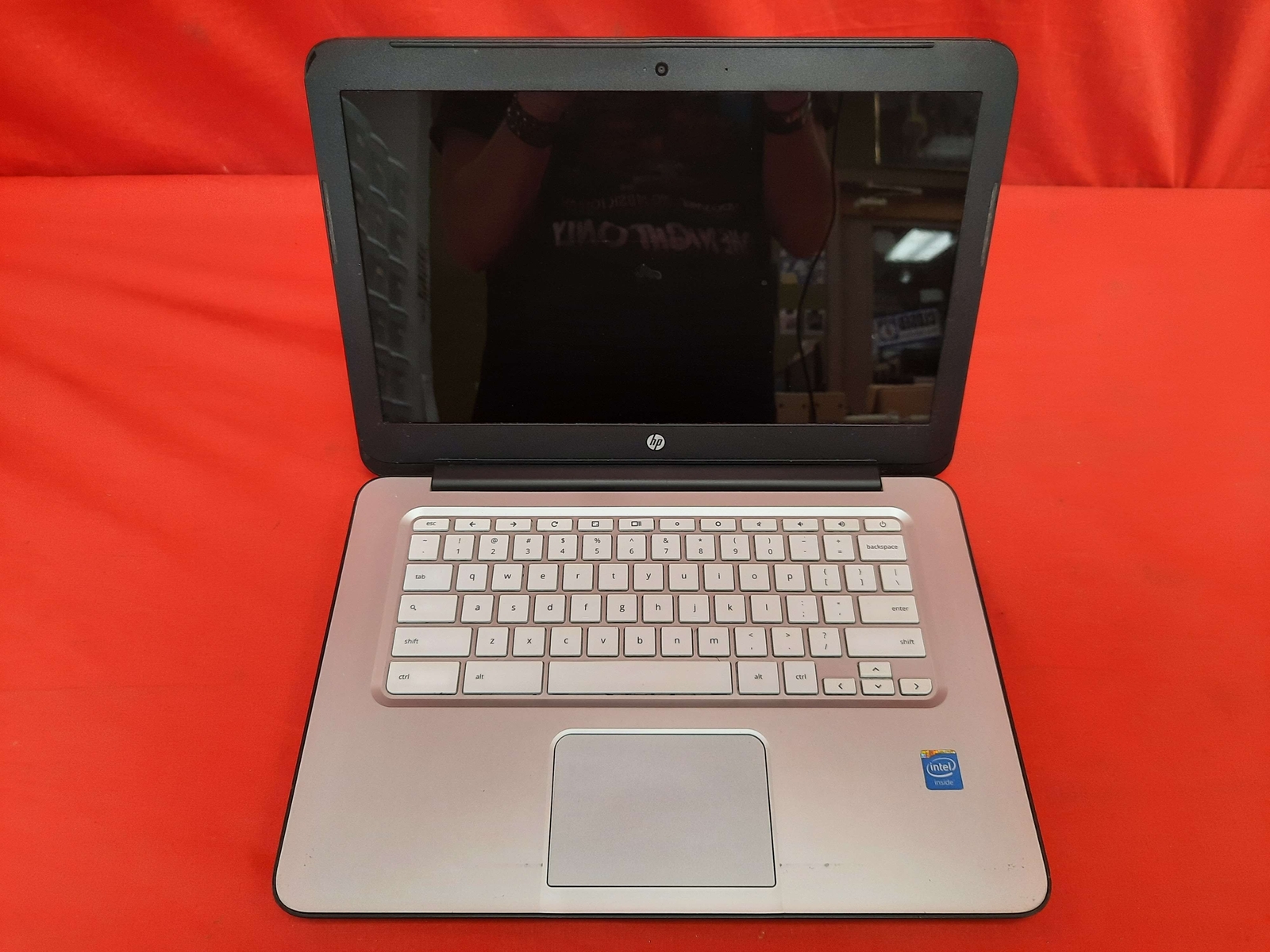 HP Chromebook 14 Smb Celeron 2955U 1.4GHZ 4GB RAM 16GB Sdd Chrome Os 9675