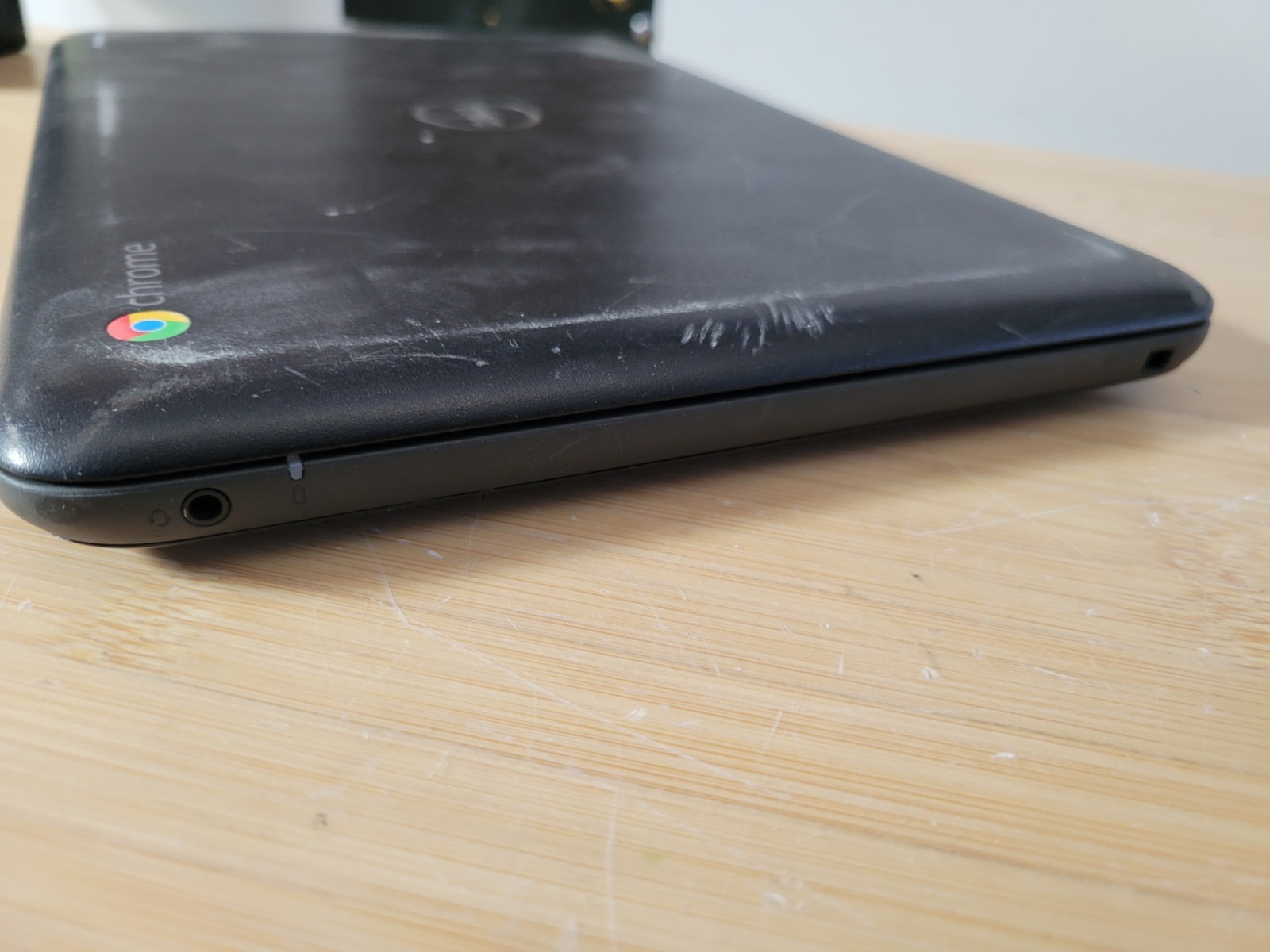 Dell Chromebook 11 3180 11.6″ (Intel Celeron 1.60GHz, 16GB eMMC, 2GB RAM) Laptop