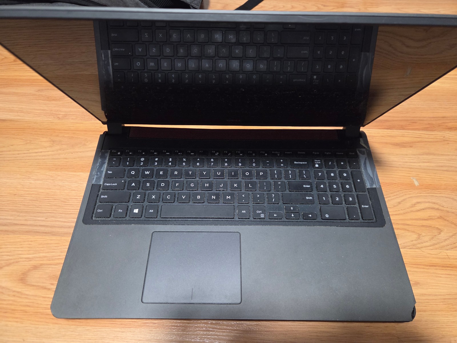 Dell Inspiron 15 7559 15″ i7 Laptop i7-6700HQ NO RAM NO SSD NO HDD Black and Red