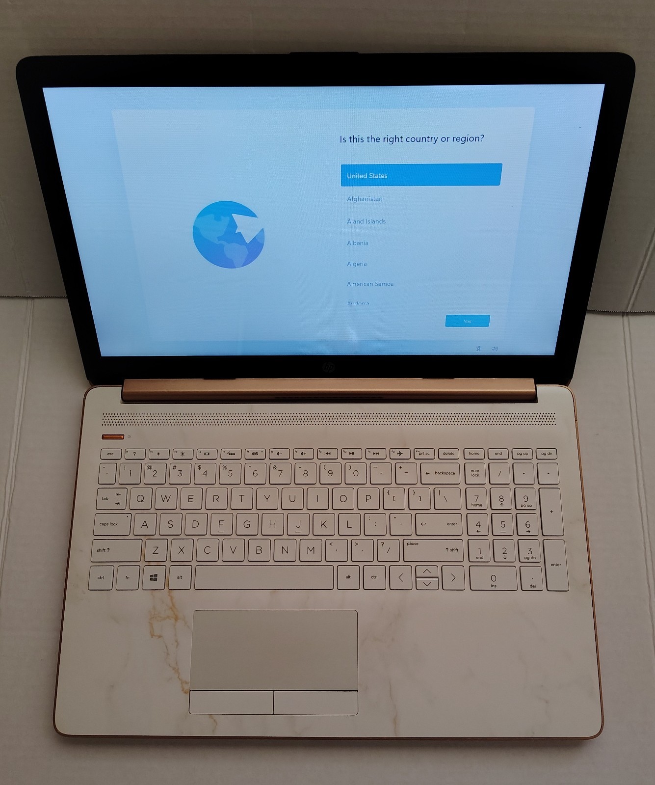 HP 15.6″ Touch Laptop with DVD-RW RYZEN 5 3500U 240GB SSD 12GB RAM Win 11 Copper