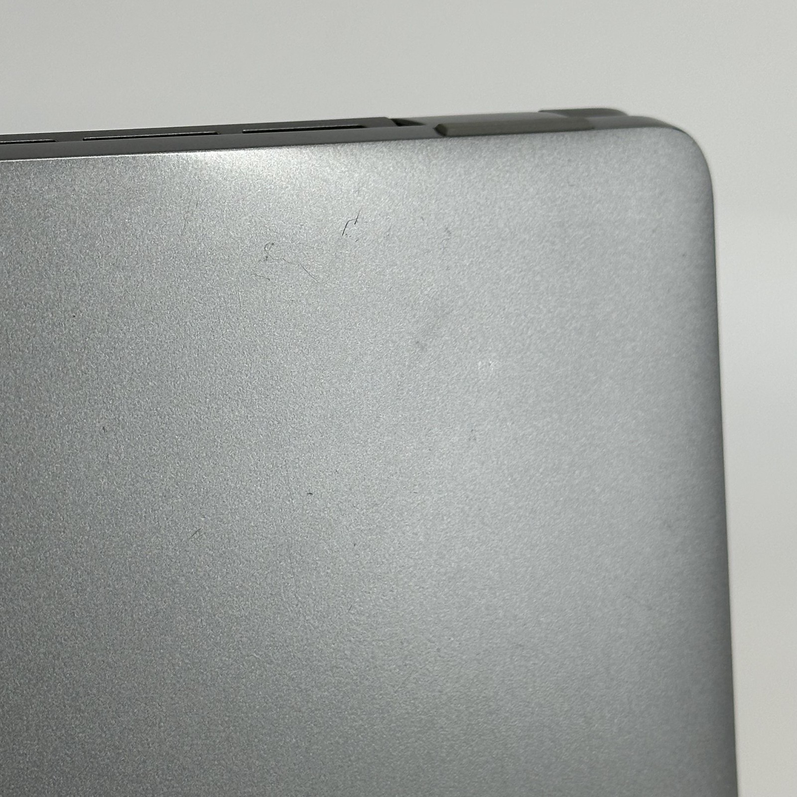 Dell Latitude 5450 14 Gray FHD 1.7 GHz Ultra 7 165U 16GB 512GB SSD Good