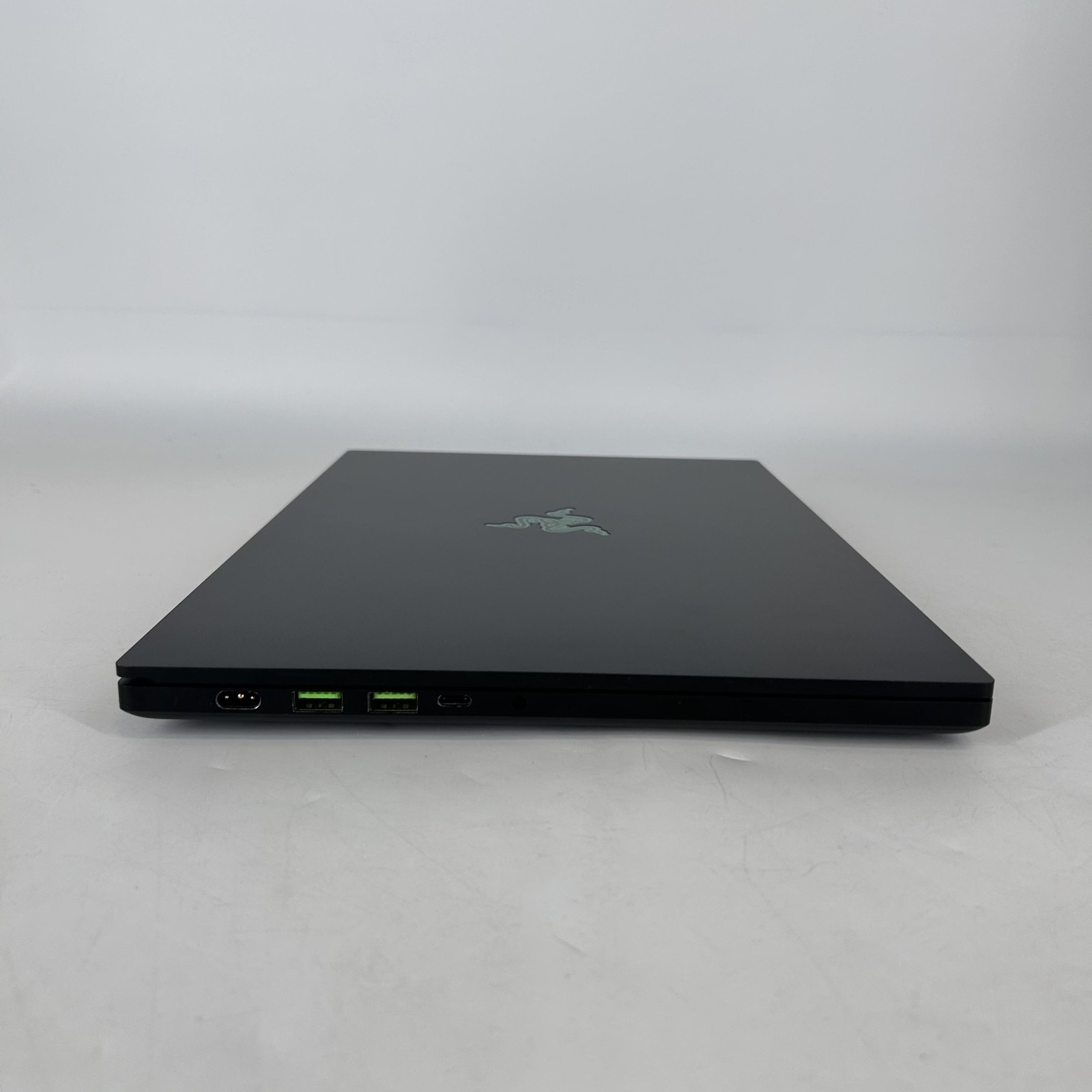 Razer Blade 15 Advanced 4K TOUCH i7-10875H 2.30GHz 64GB 1TB RTX 2080 Super Max-Q