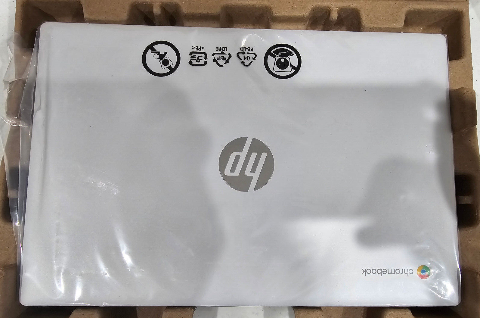 HP 14a-nf0131wm Chromebook 14″ Laptop, Intel Processor N200, 4GB, 128GB