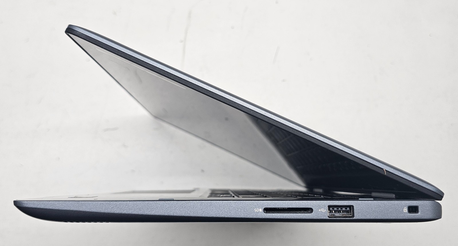 Dell Inspiron 5481 2-in-1 Laptop Intel Core i3-8145U NO RAM/HD/OS/POWER (FL)