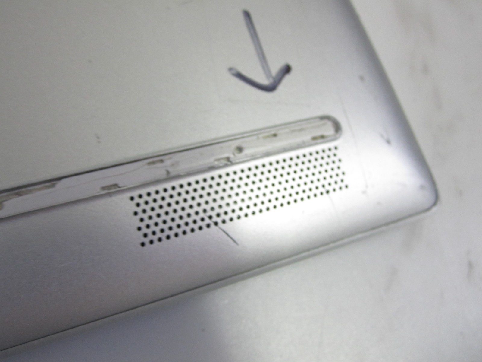 HP EliteBook X360 1040 G6 i78665U 1.90GHZ 16GB NO HDD/AC/OS TOUCH LAPTOP READ