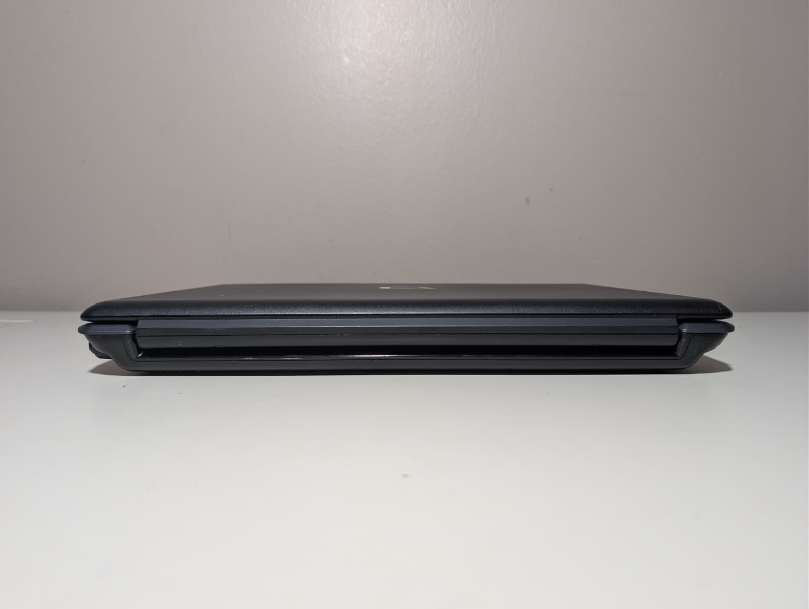 15″ HP Compaq C700 | Pentium T2310 1GB RAM 120GB HDD | Win XP Pro 32-Bit DVD-RW