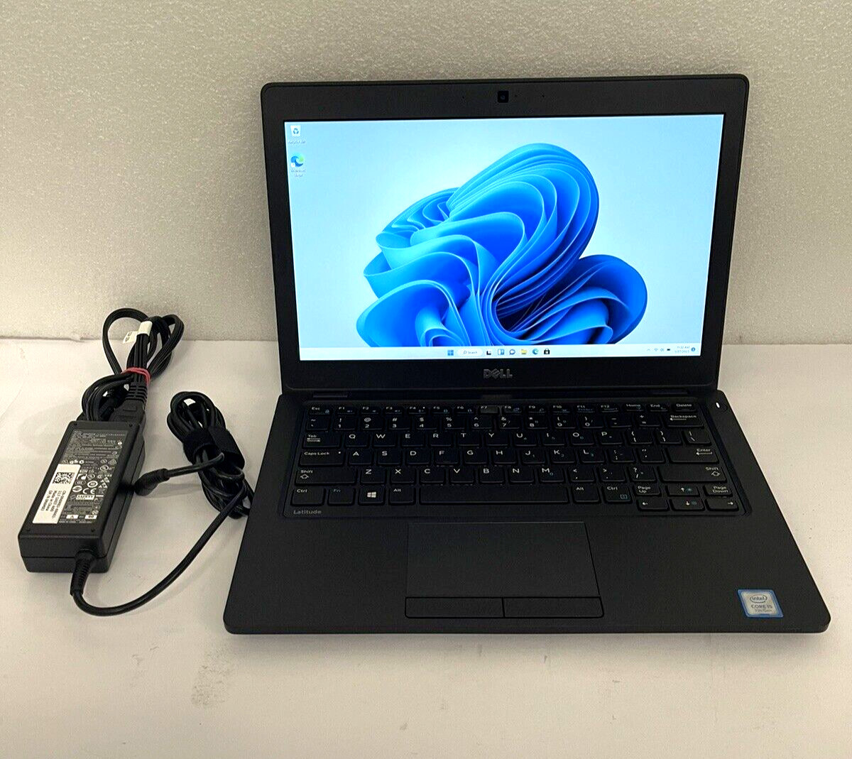 Dell Latitude 5280 12.5″ i5 7300U -2.60GHz 16GB RAM 512GB M.2 SSD, Win 11 Pro