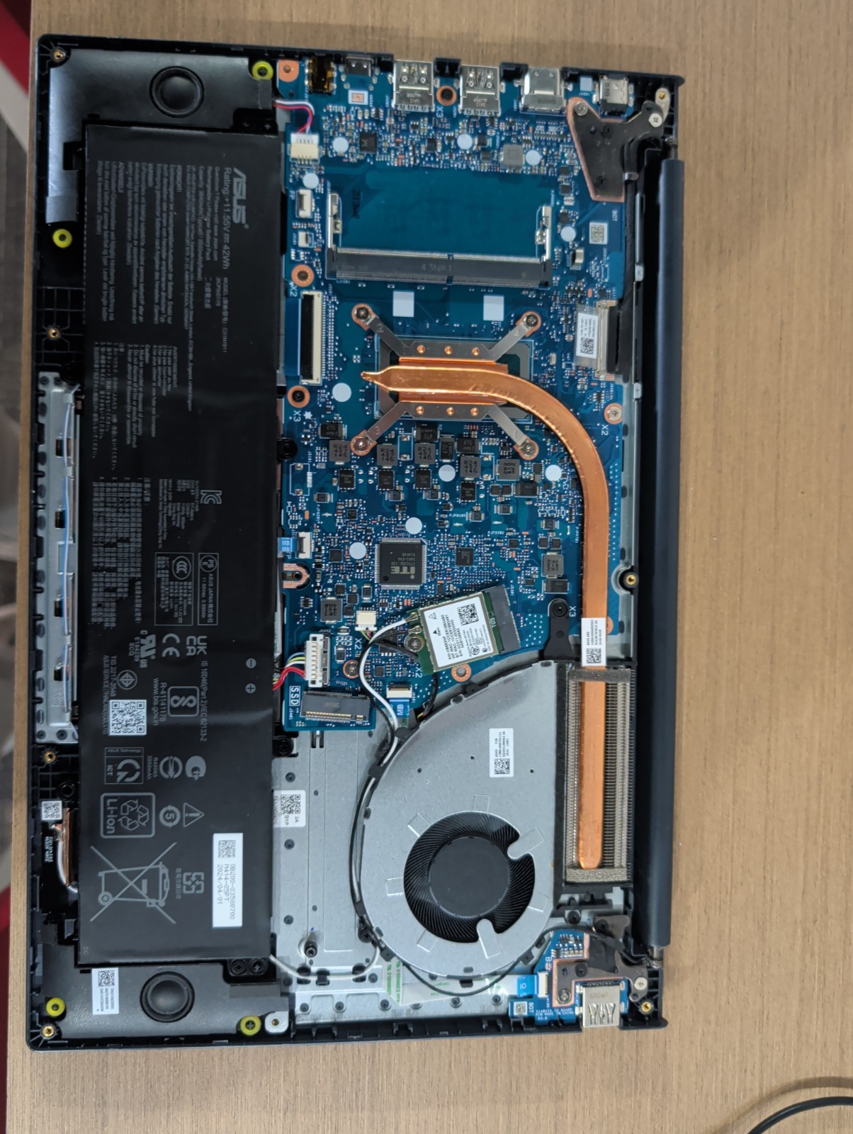 Doesn’t Boot No Ram No Hardrive Asus Vivobook X1404ZA 14″ – X1404ZA-I38128