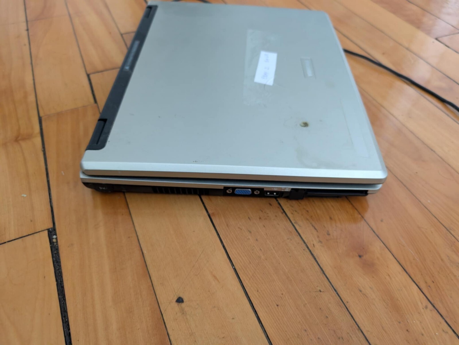 Vintage Toshiba Tecra A3X Intel Pentium 1.73GHz 2GB 60GB Windows XP Home Laptop2