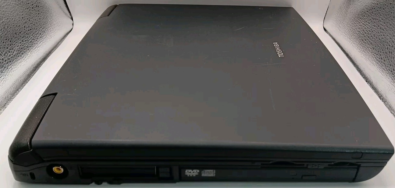 Toshiba Satellite Pro Pentium 4 2GHz 15″ Laptop Battery,CDRW DVDROM, no AC/no HD