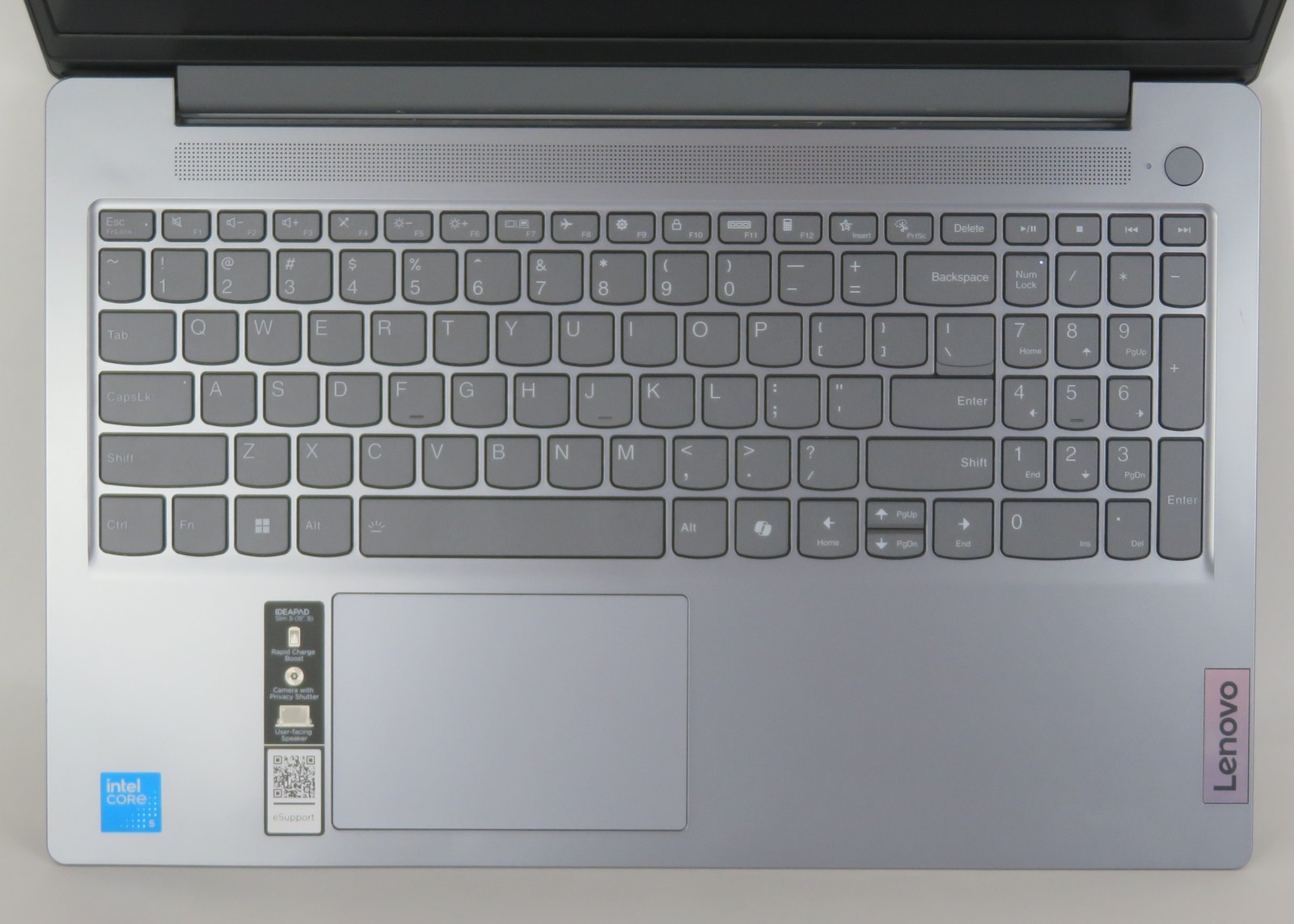 Lenovo IdeaPad Slim 3 15IRU9 CORE 5 120U 1.4GHz 8GB RAM 256GB Windows 11