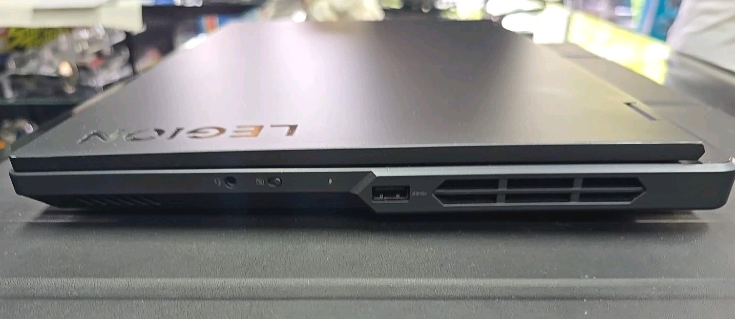 Lenovo Legion Pro 7 16IRX8H Laptop 16″, I9-13900HX RTX 4070 64GB DDR5 4TB SSD