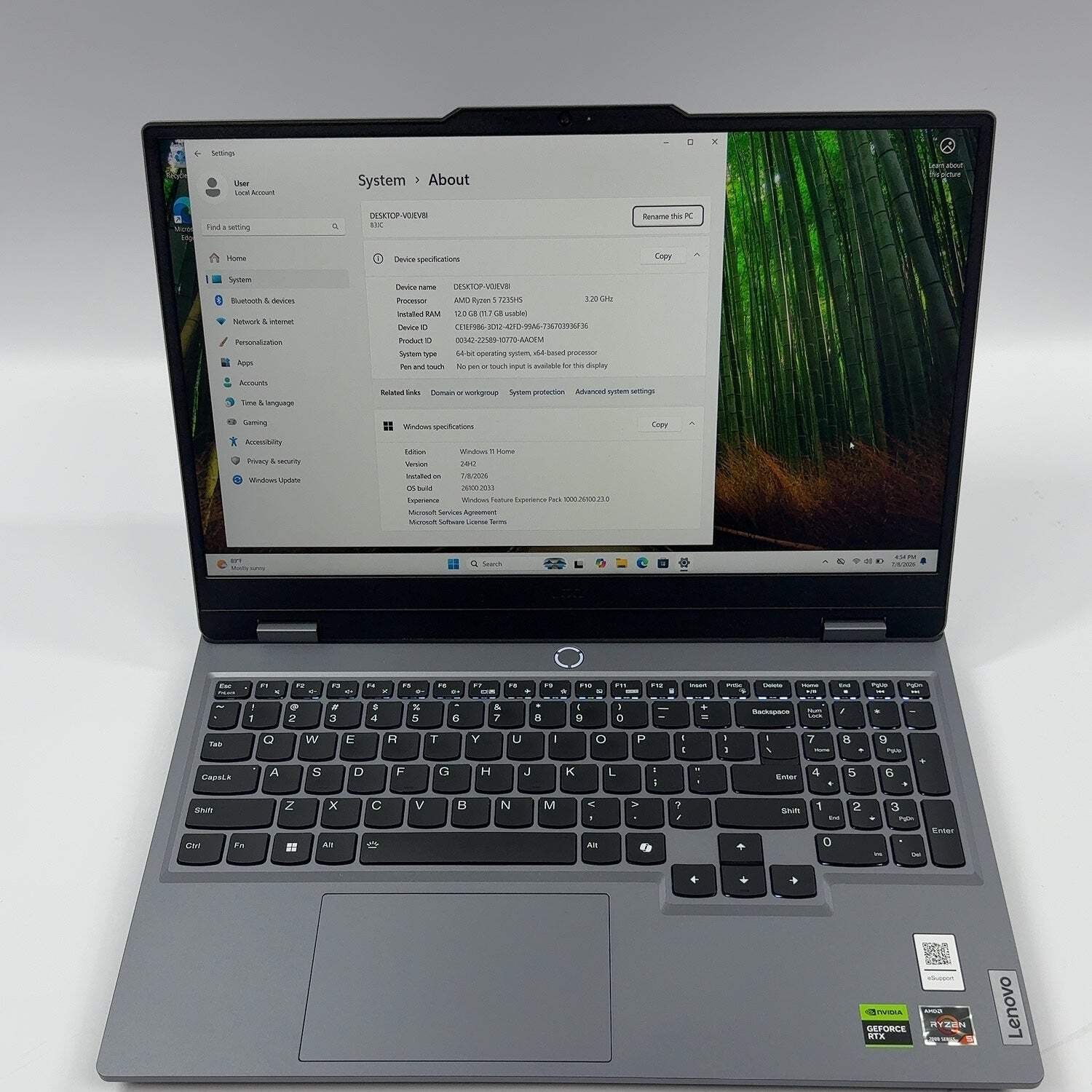 Lenovo LOQ 15 83JC00GKUS 15.3″ Ryzen 5 7235HS 3.2GHz 12GB RAM 512GB SSD GeForce