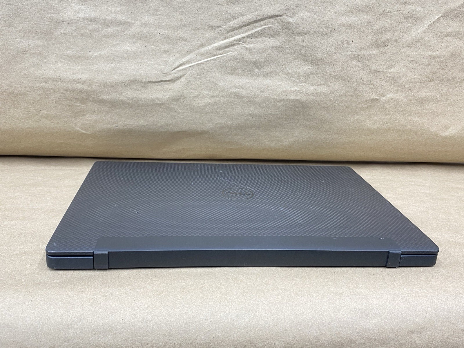 Dell Latitude 7370 – 13.5″ QHD – Touch – m7-6Y75 – 8GB – 256 – Win 10 – READ