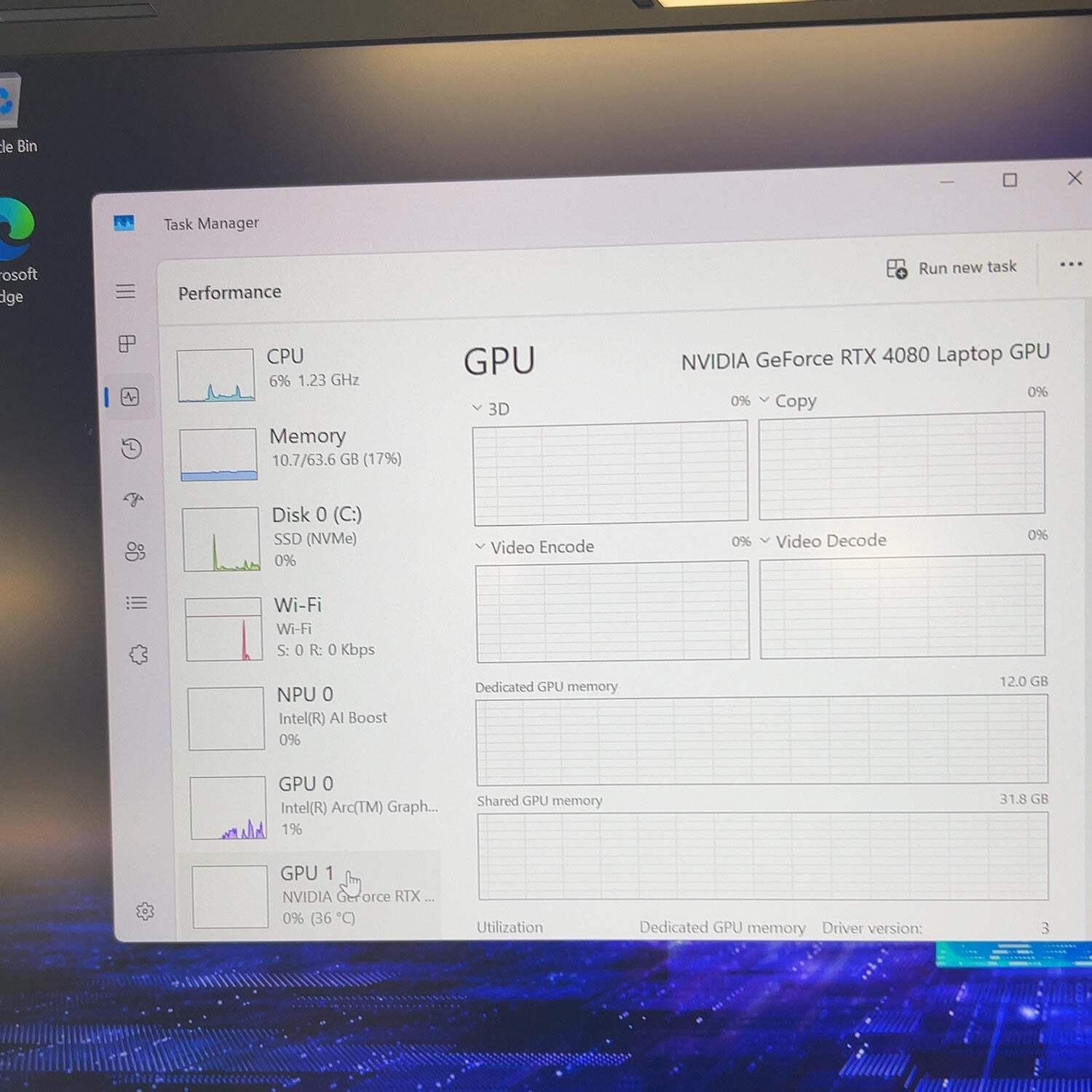 MSI Stealth 18 AI Studio A1VHG 18″ Core Ultra 9 185H 64GB RAM 2TB SSD RTX 4080