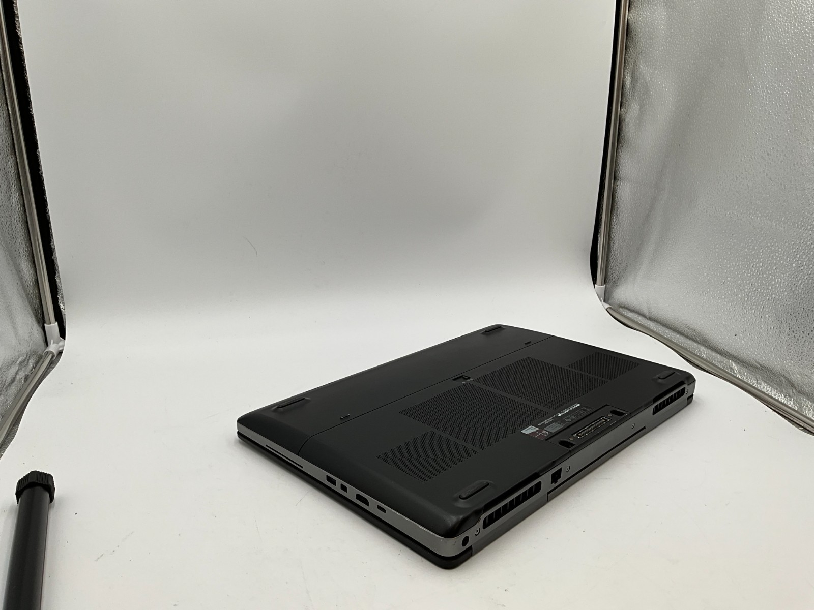 DELL Precision 7710 17.3″ i7-6820HQ 64gb 1tb/512gb M5000M Win11 Laptop 33XPSF2